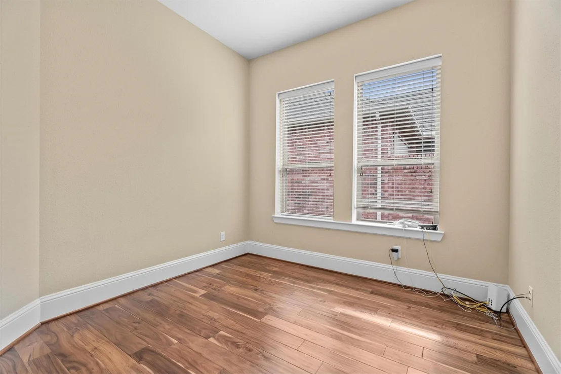Photo of 8603 Crescent Valley Lane