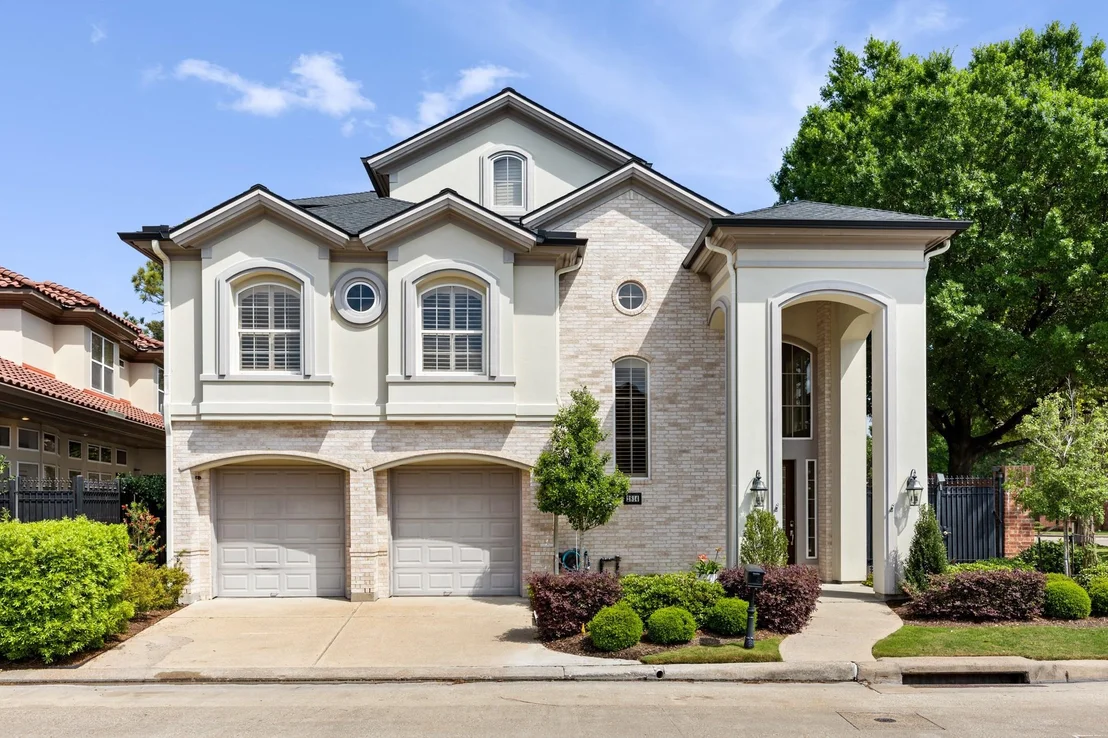 Photo of 2814 Tudor Manor