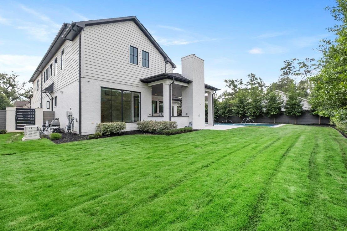 Photo of 337 Folwell Lane