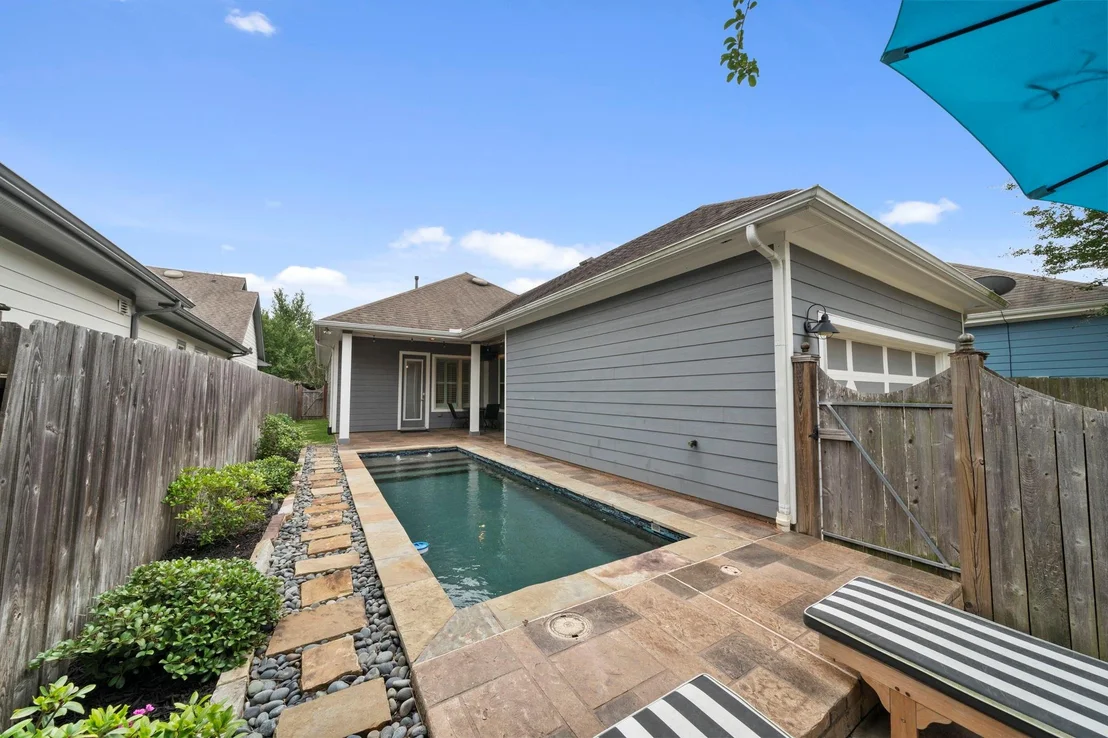 Photo of 17031 Seminole Ridge Drive