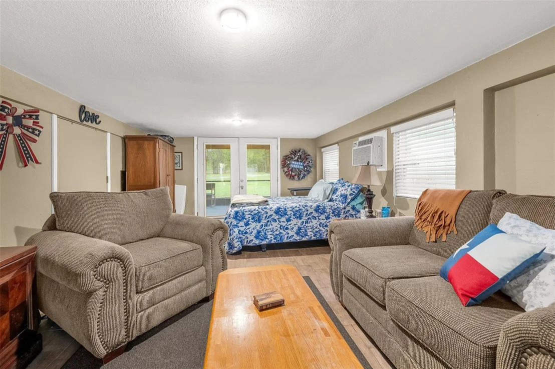 Photo of 439 Lakeview Harbor