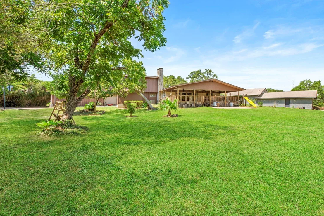 Photo of 707 Scenic Drive