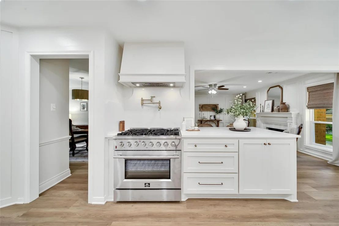Photo of 14 Twin Springs Place