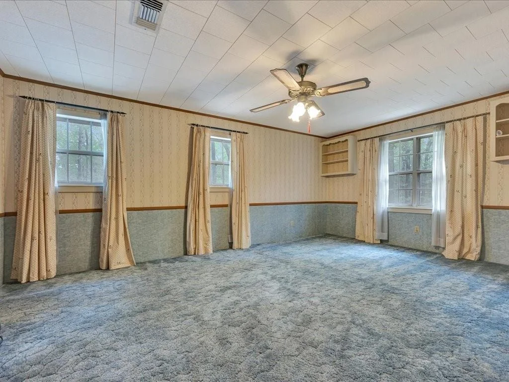 Photo of 235 County Barn Rd