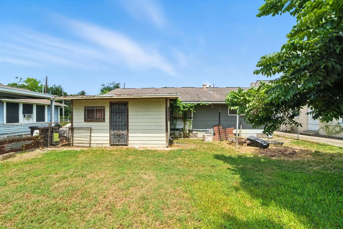 Photo of 4924 Park Drive