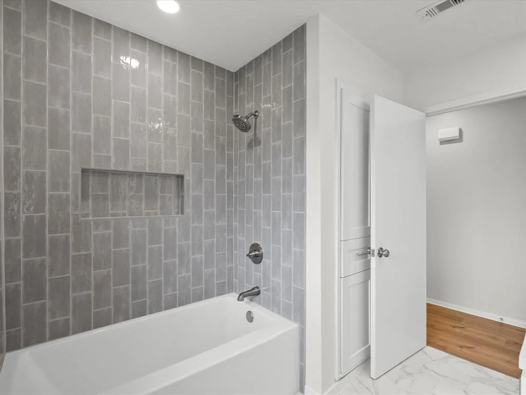 Photo of 110 Harborcrest Drive