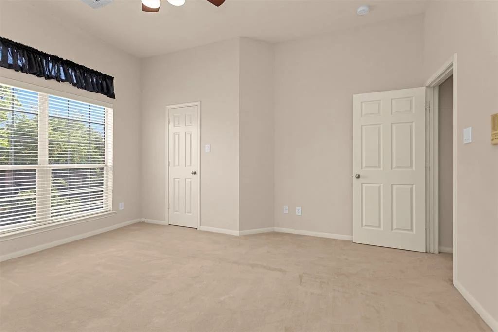 Photo of 2911 E Lake Falls Circle