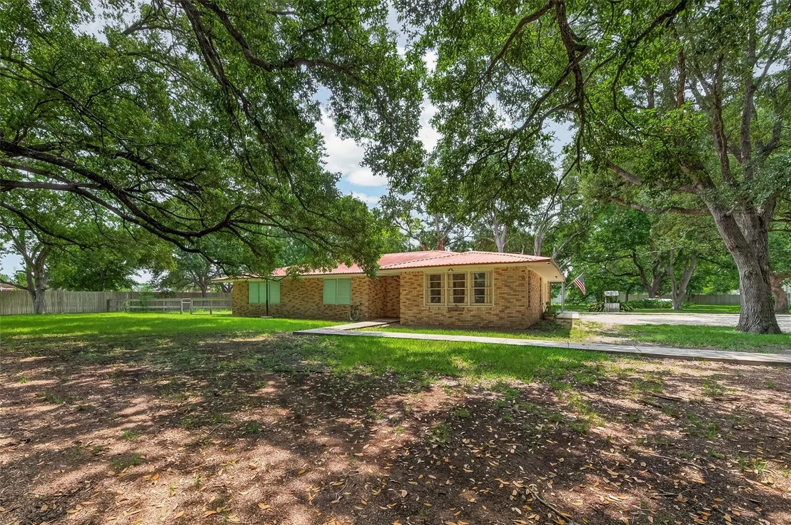 Photo of 5606 Highland Road
