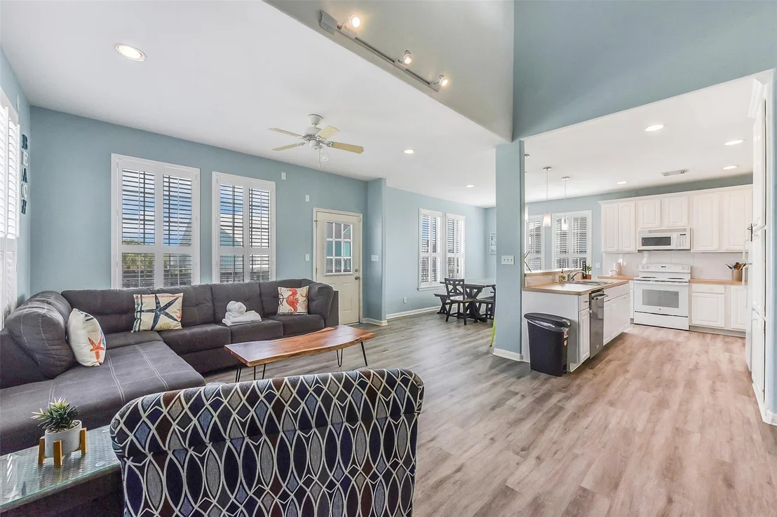 Photo of 4113 Isla Del Sol