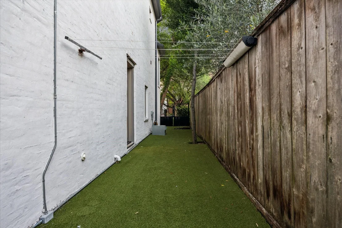 Photo of 3111 Plumb Street
