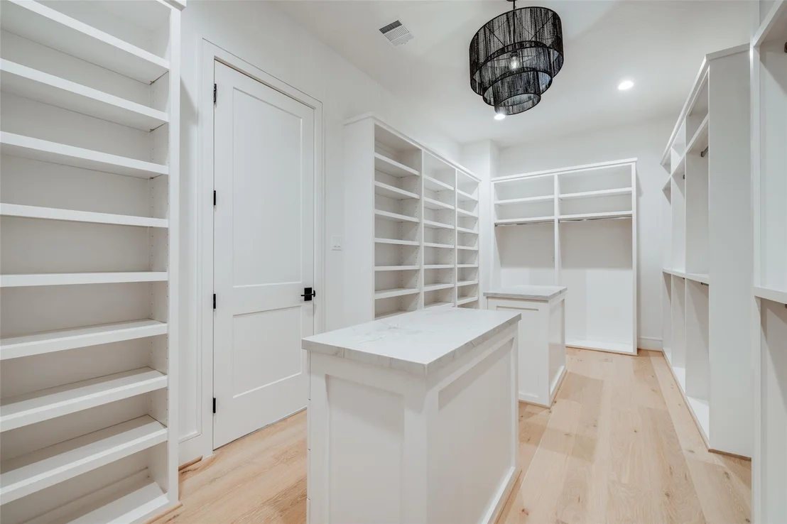 Photo of 2332 South Blvd Boulevard