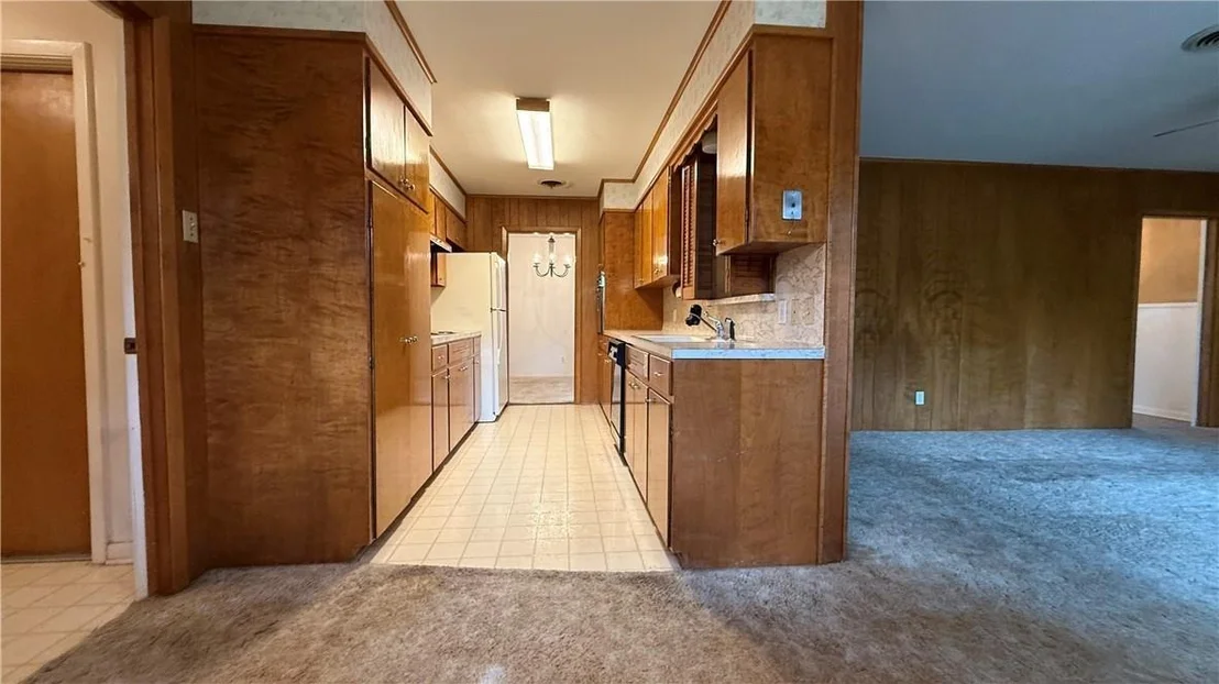 Photo of 203 Longfellow Lane