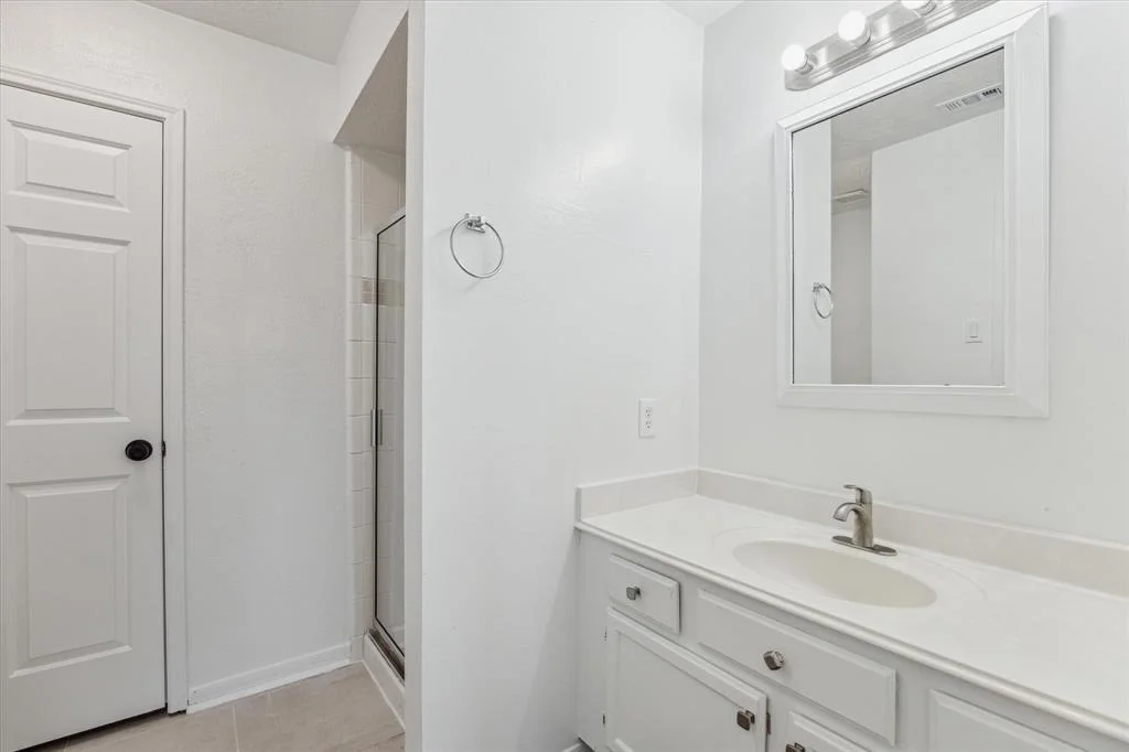 Photo of 30010 Nanton Drive