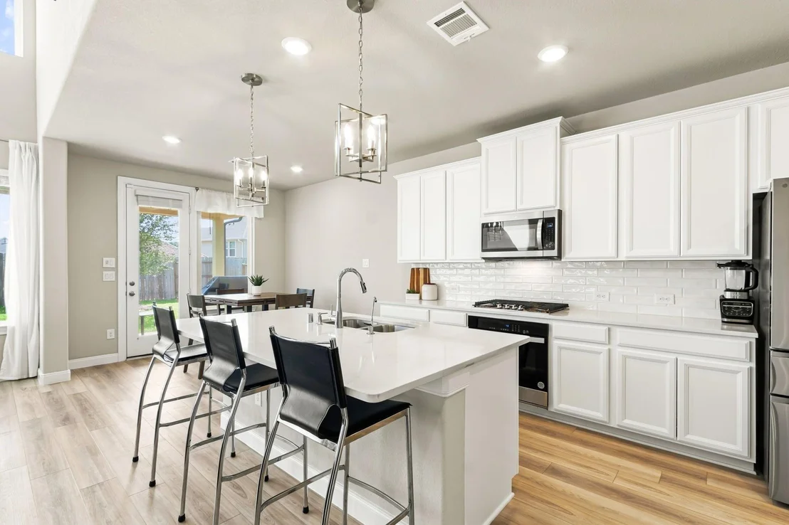 Photo of 7050 Lauren Oak Drive