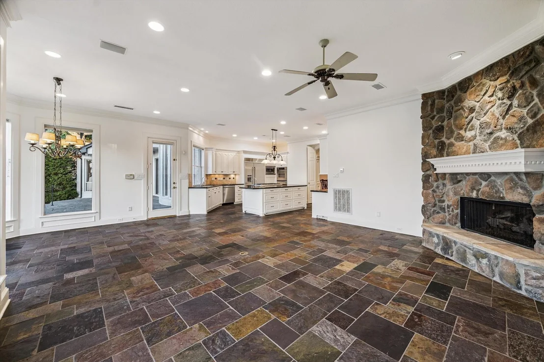 Photo of 115 Lake Estates Drive