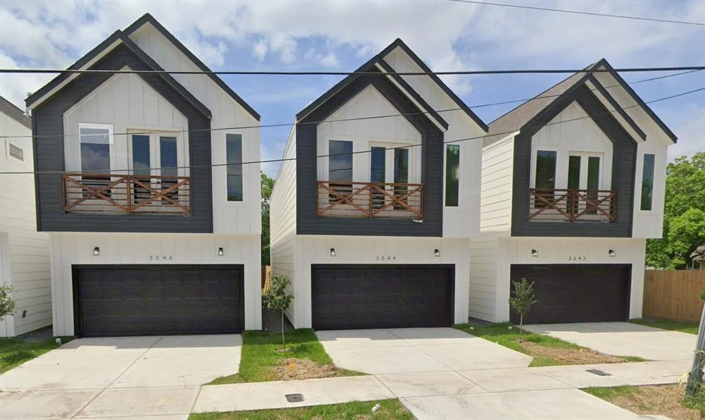 Photo of 3327 Nettleton Street