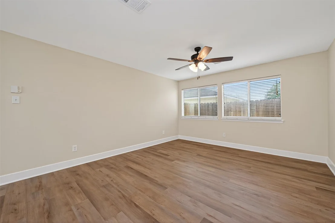 Photo of 21090 Aldens Oak