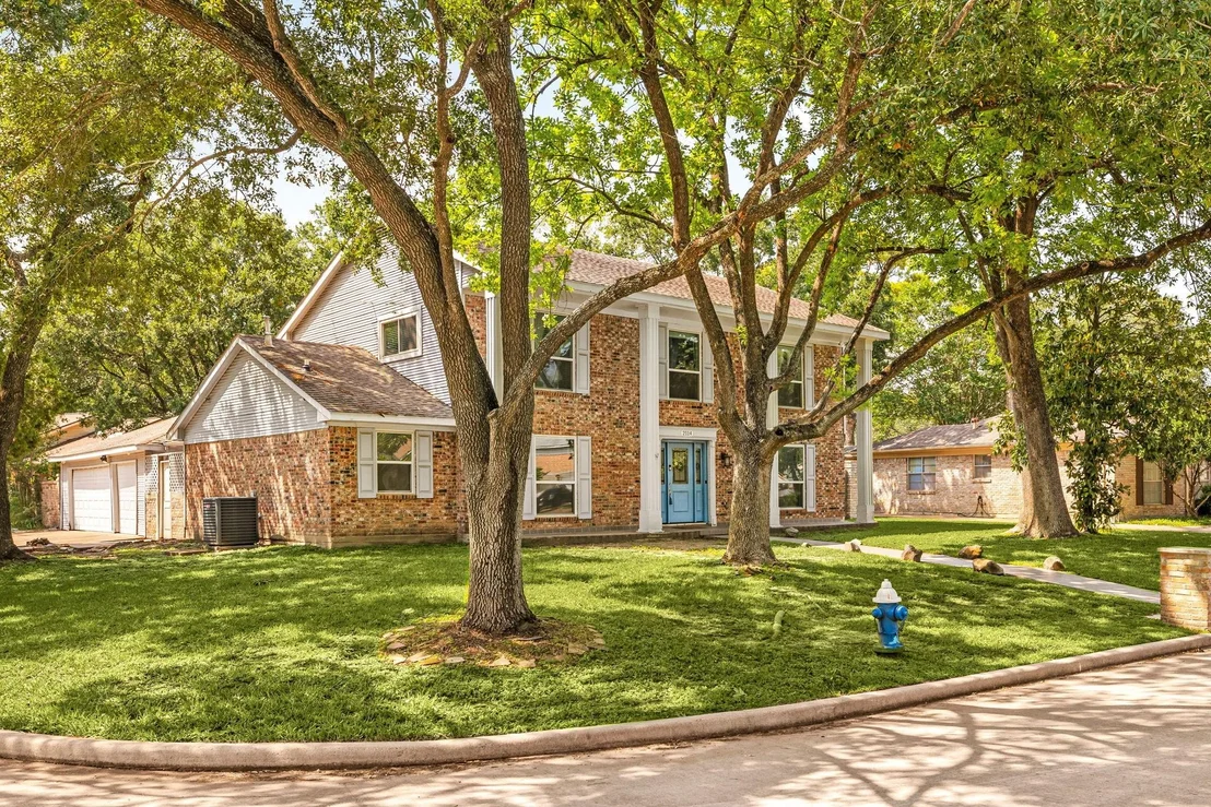 Photo of 2114 Briargreen Drive