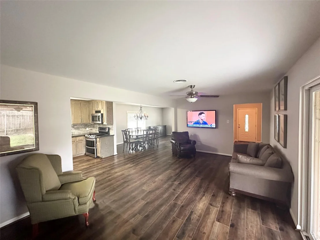 Photo of 2123 Ridgecrest Drive