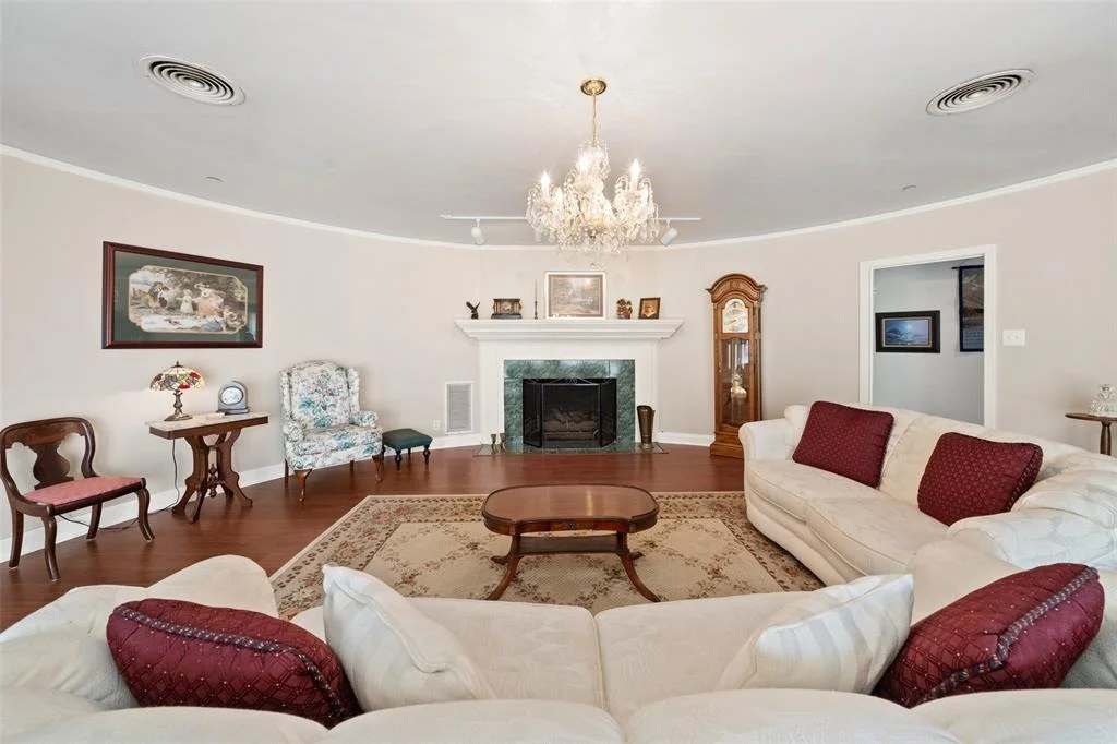 Photo of 102 Conroe Drive