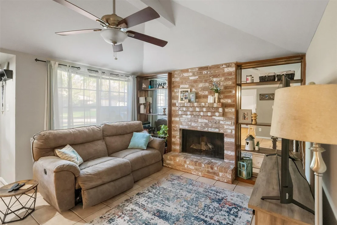 Photo of 2718 Longleaf Pines Drive