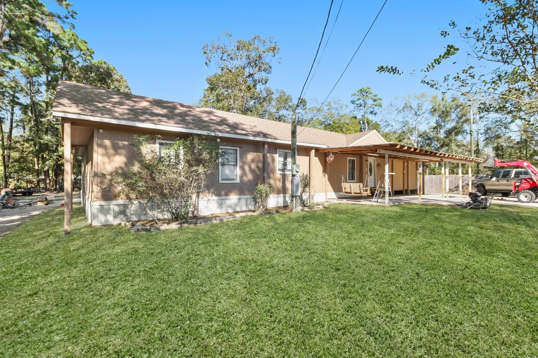 Photo of 17317 E Greenleaf Lane