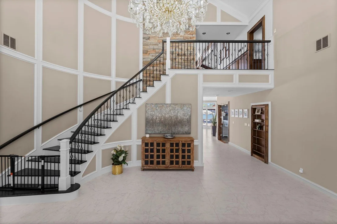 Photo of 40 La Jolla Circle