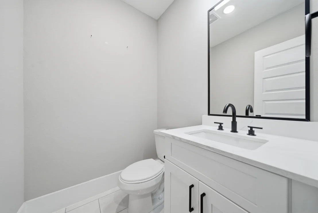 Photo of Unit F at 4013 Griggs Road