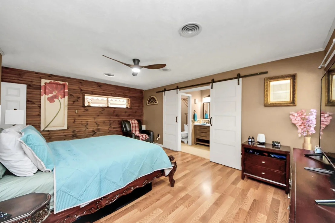 Photo of 142 Wall Street