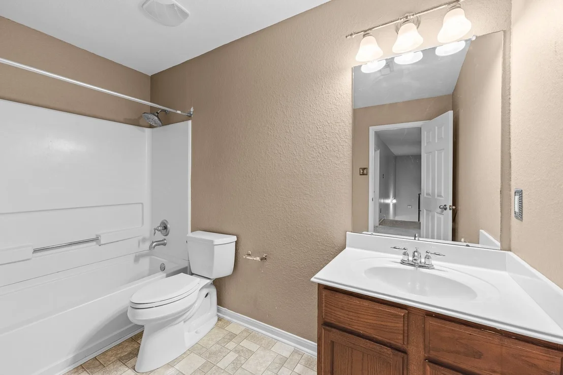 Photo of 7909 Silver Oak Drive