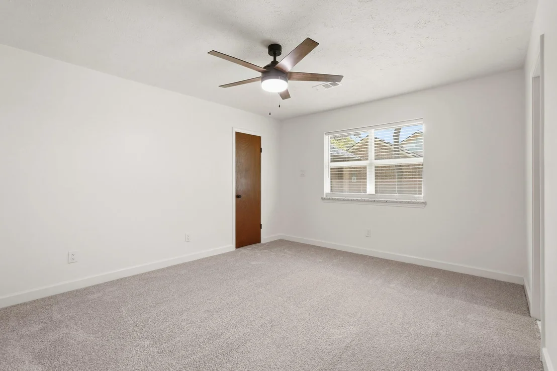 Photo of 2826 E Elm Circle