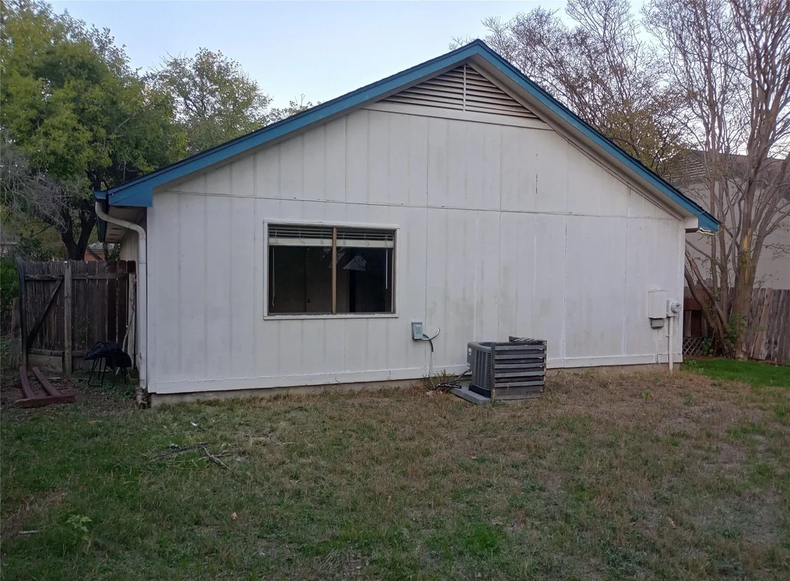 Photo of 805 Kavanagh Drive