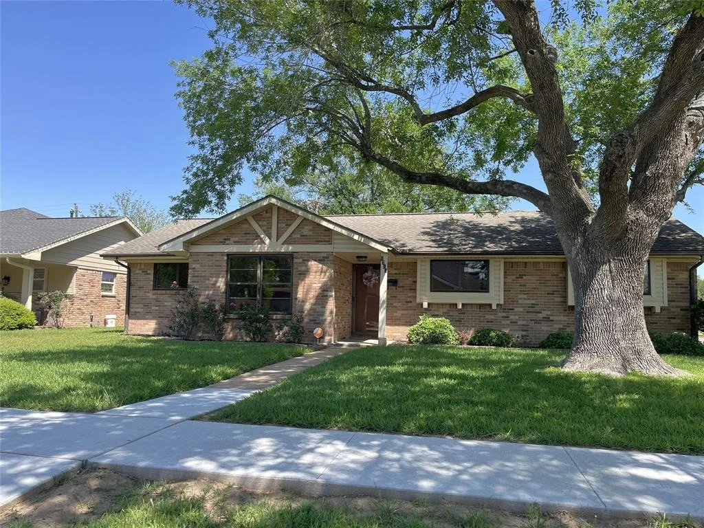 Photo of 1711 Blackburn Drive