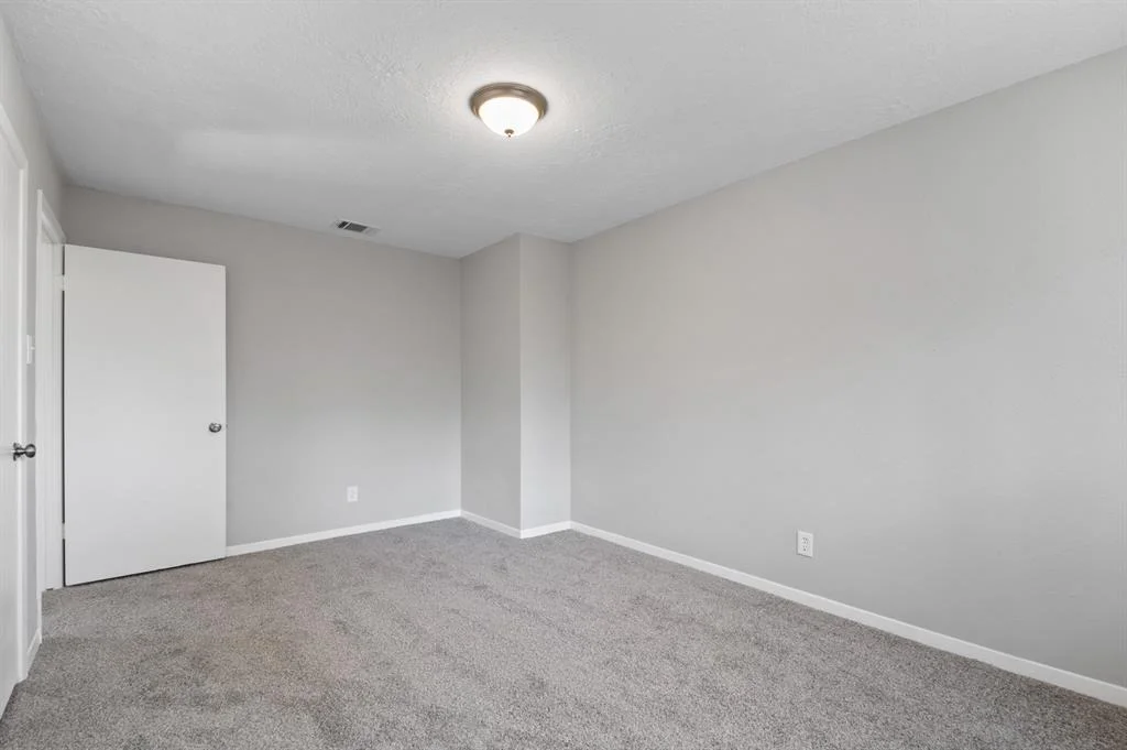 Photo of 23838 English Oak Drive