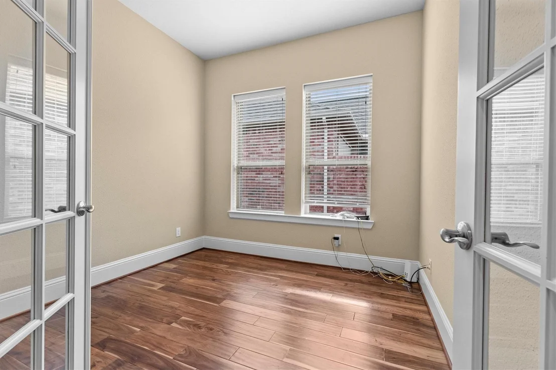 Photo of 8603 Crescent Valley Lane