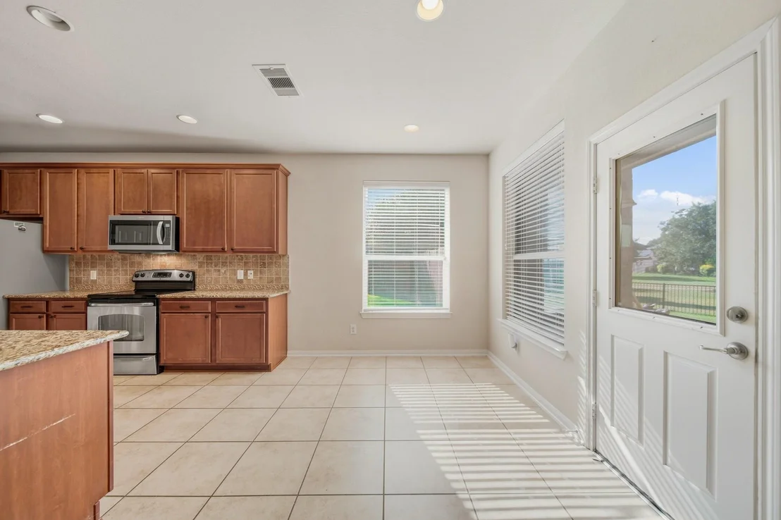 Photo of 6015 Biltmore Court
