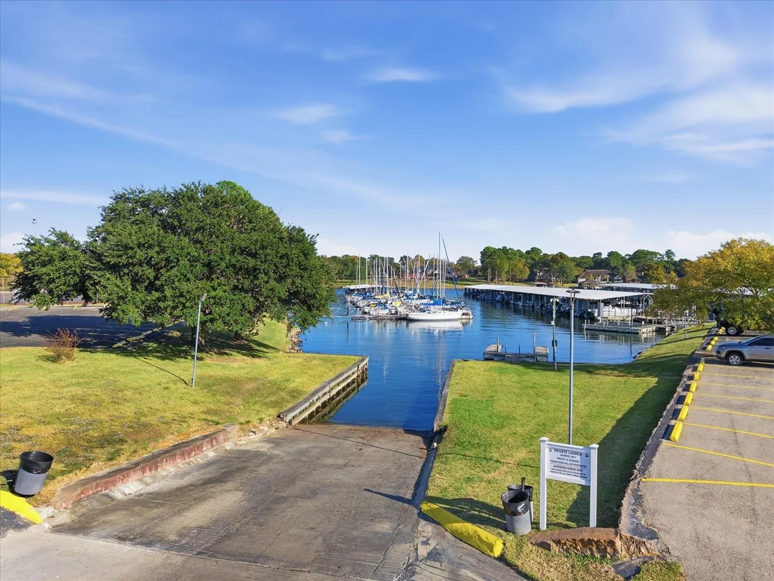 Photo of 5218 Park View Drive