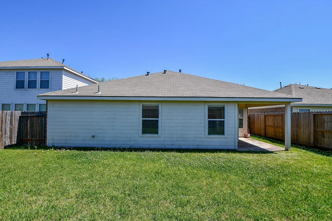 Photo of 24515 Colonial Birch Lane