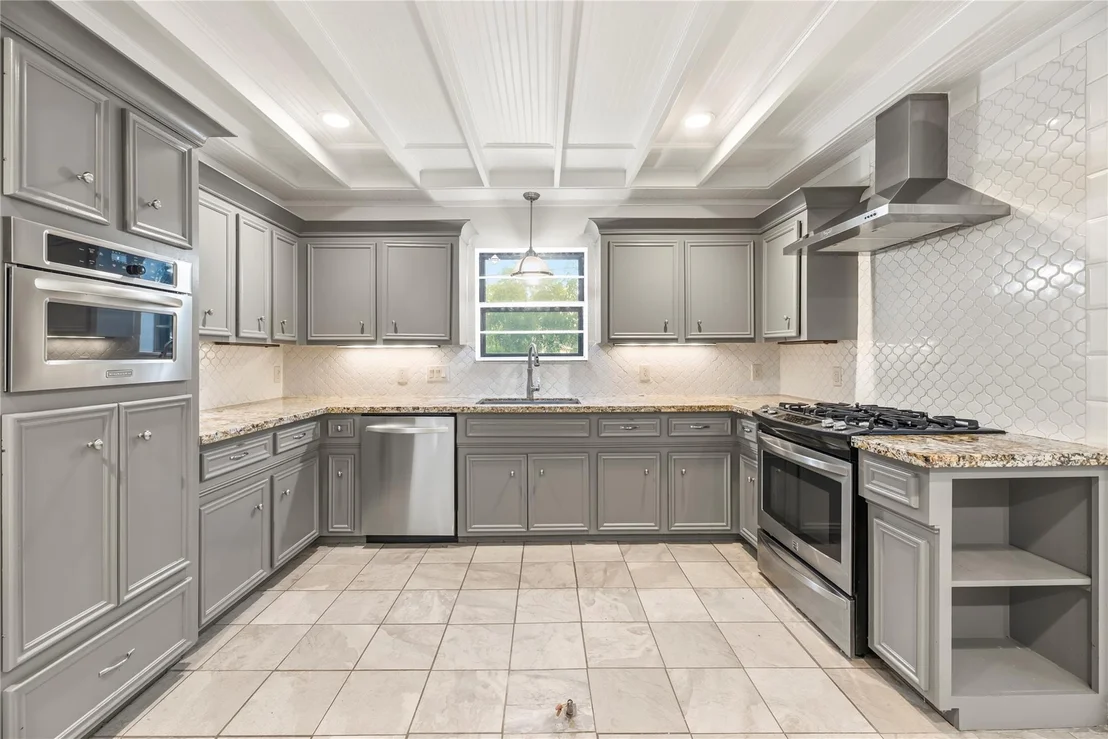 Photo of 5903 Echo Lake Lane