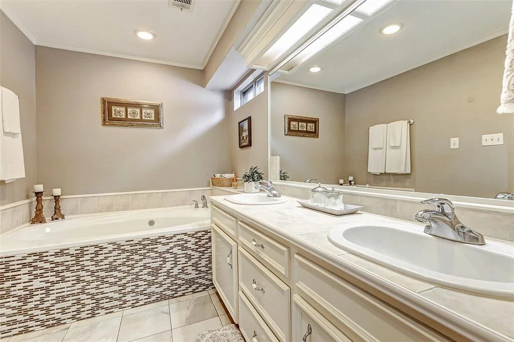 Photo of 11902 Pondwood Drive