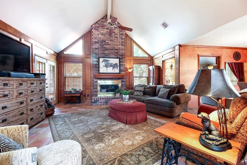 Photo of 23010 Glenover Drive