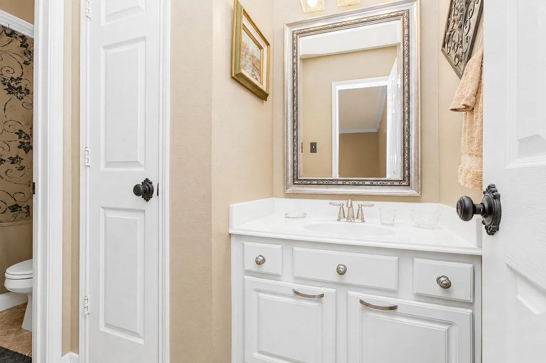 Photo of 22919 Heathercroft Drive
