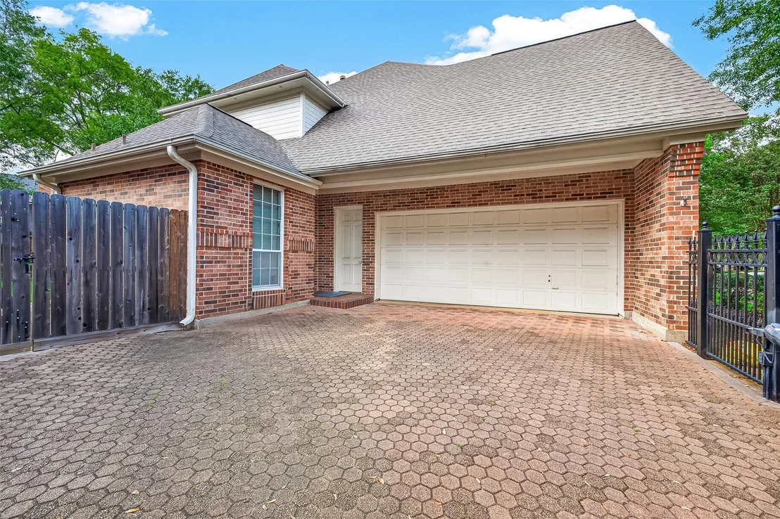 Photo of 12130 Maple Rock Drive
