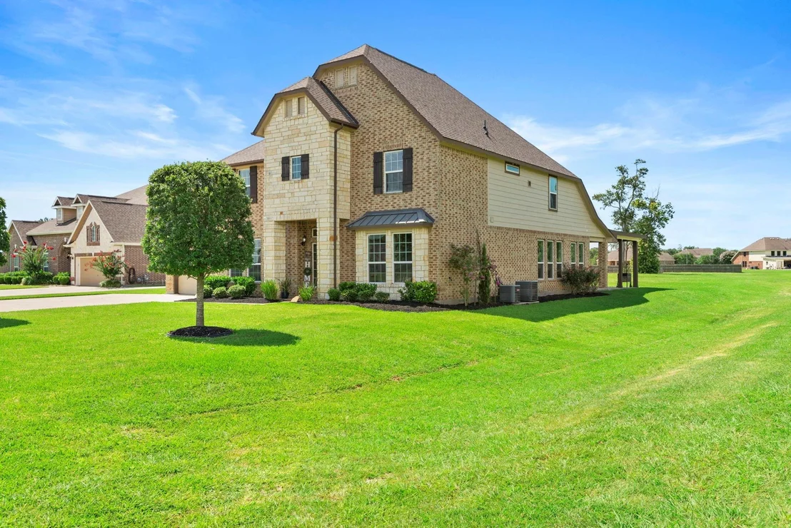 Photo of 9502 Windsong Drive