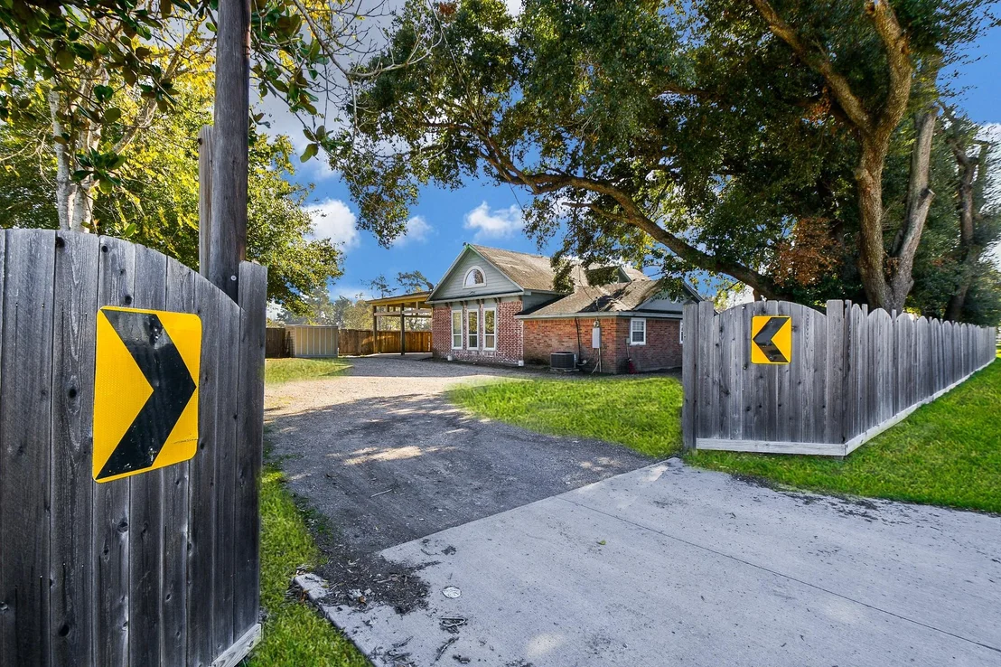 Photo of 5030 Peek Road