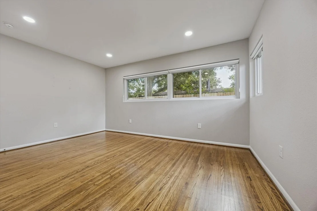 Photo of 8621 Bob White Drive