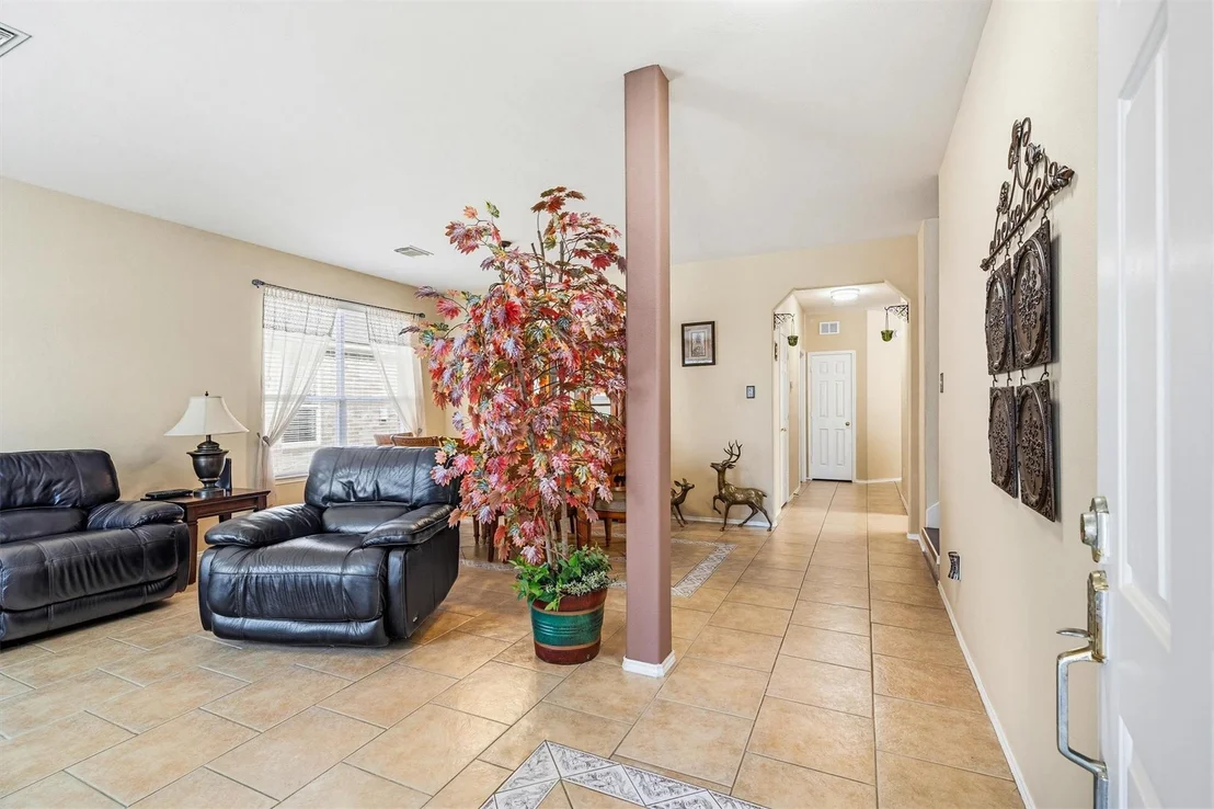Photo of 981 Doire Drive