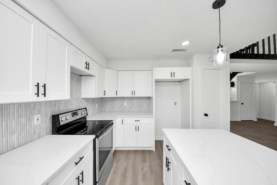 Photo of 2911 Meadowgrass Lane