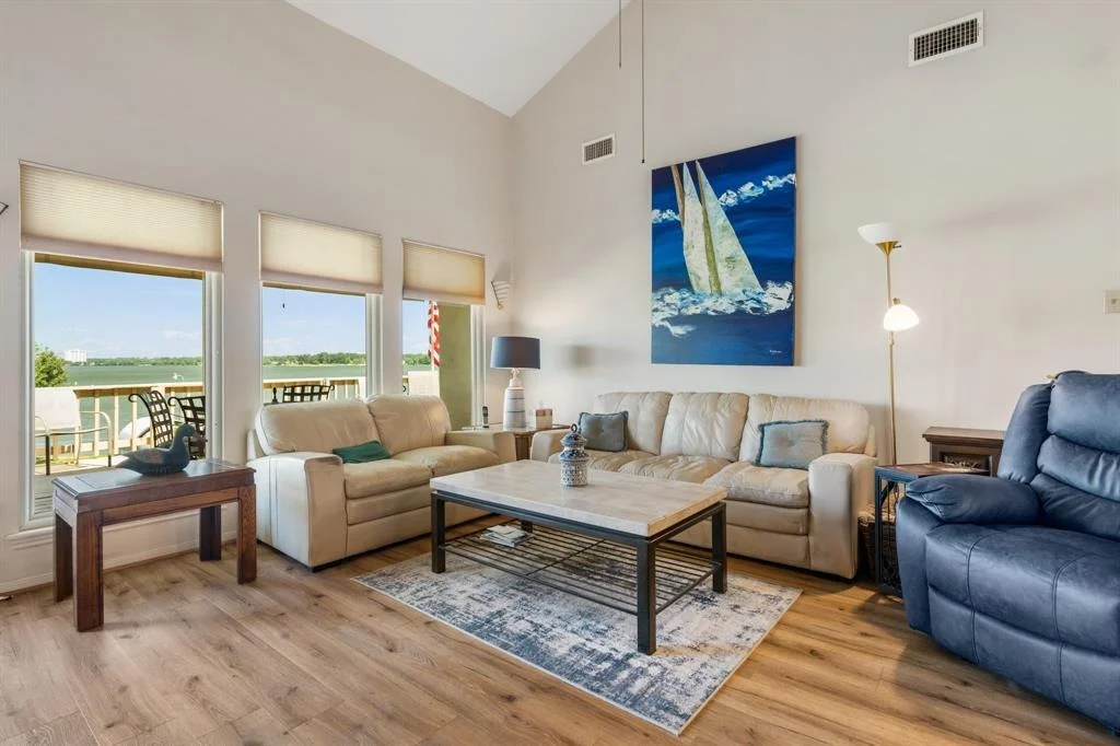 Photo of 112 Cove Point