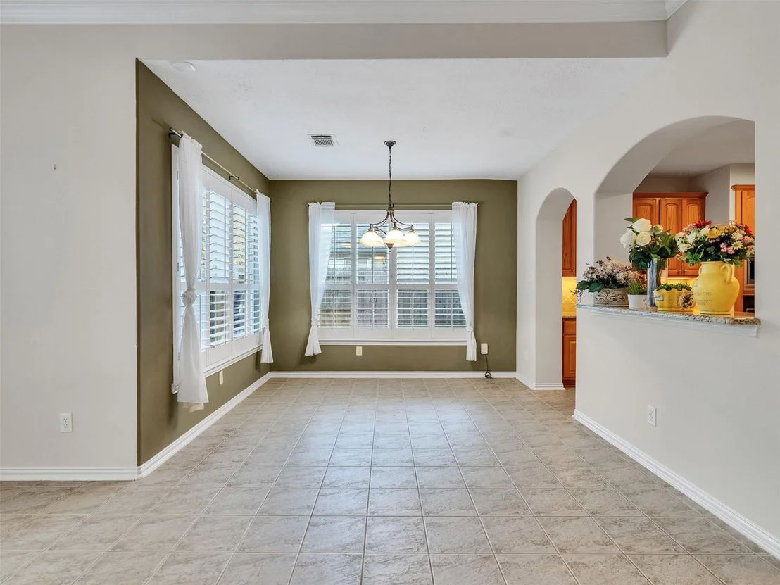 Photo of 2407 Beacon Pointe